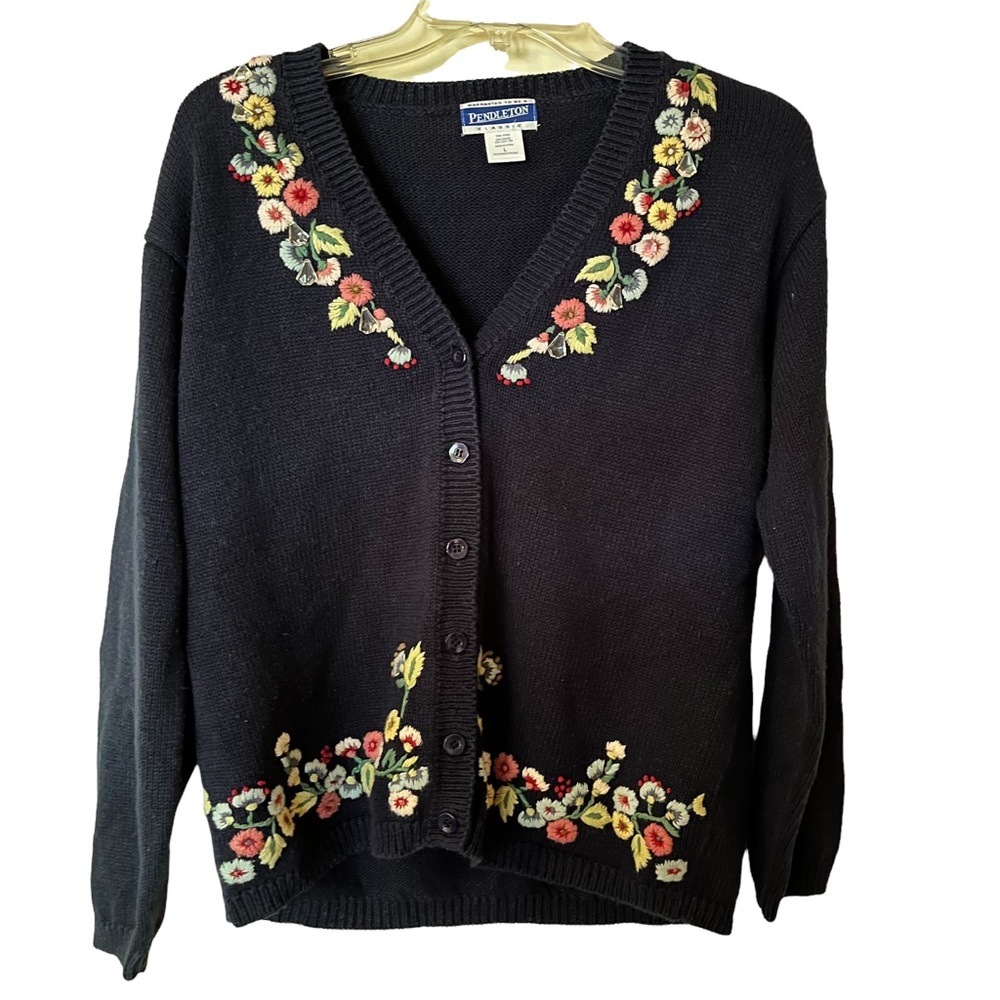 Pendleton Women’s Cardigan Sweater with Floral & Crystal Embellishment Size L
